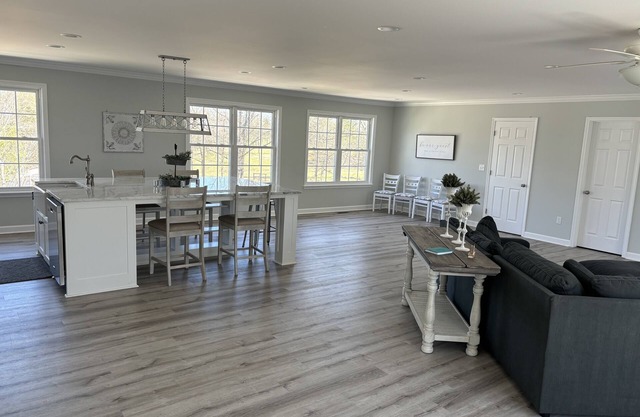 Come visit Heber Springs and experience life on the Evans Mountaintop Farm!nnn