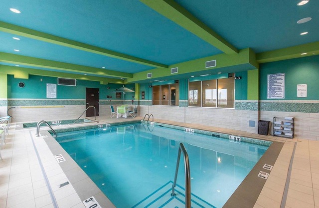 Comfort Inn & Suites Airport North