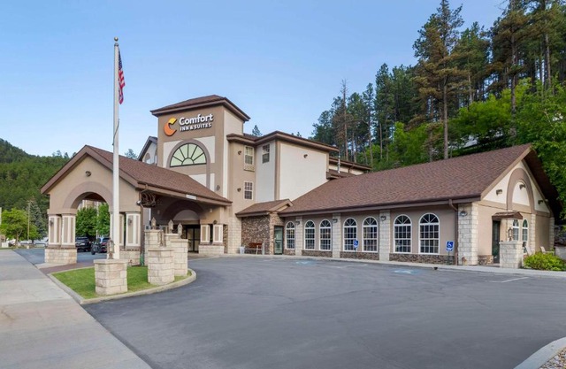 Comfort Inn & Suites Mt Rushmore