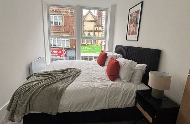 Comfortable 1-Bed Apartment | Wi-Fi