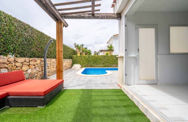 Comfortable 3 bedroom villa with pool LA31LT