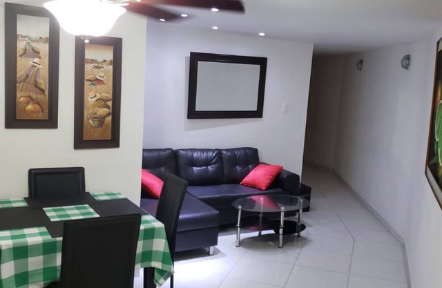 COMFORTABLE APT. TO STAY WIFI/A/C AND MORE