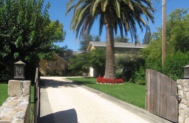 Comfortable Modern cottage