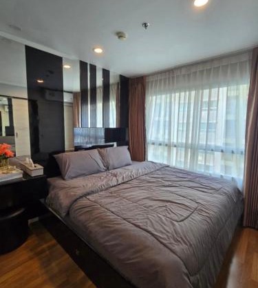 Comfy apartment City center Pool Gym WiFi