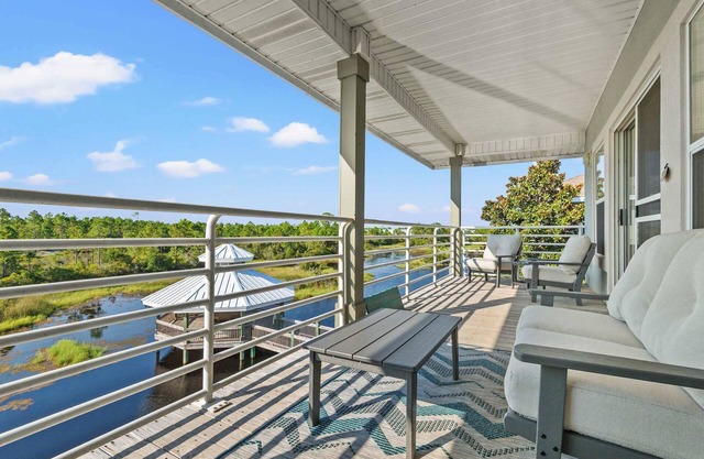 Comfy Family Condo | Fresh Air, Pool, Beach Walkable | Daily Activity Deals