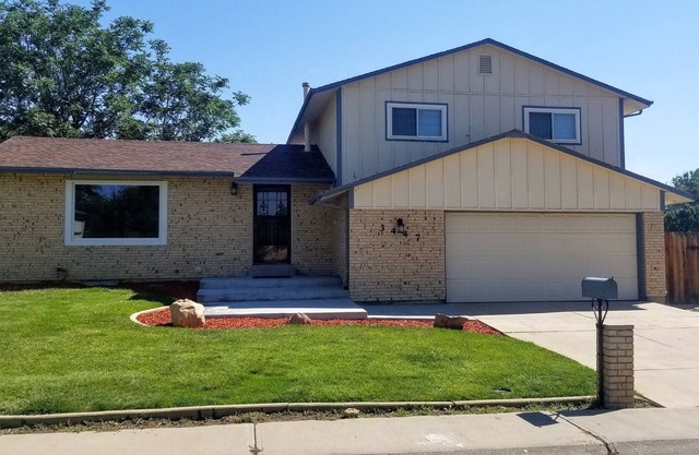 Comfy Get-Away-Home*Spacious 4bdrm*Great Location!!