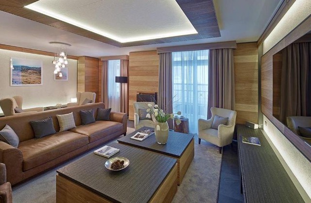 CONTACT us at WHAT APP - 0041-798-079-427 To BOOK! - Kempinski Alpine Lodges - Spa and Fitness Centre