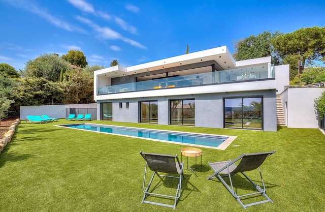 Contemporary villa in Nice, sea view La Dolce Vita