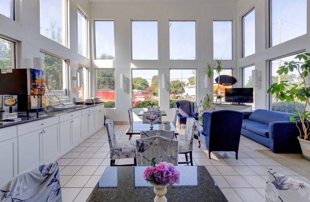 Continental Inn Charlotte