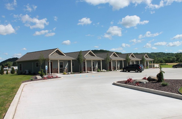 Convenient Country Lodging near Ricketts Glen State Park
