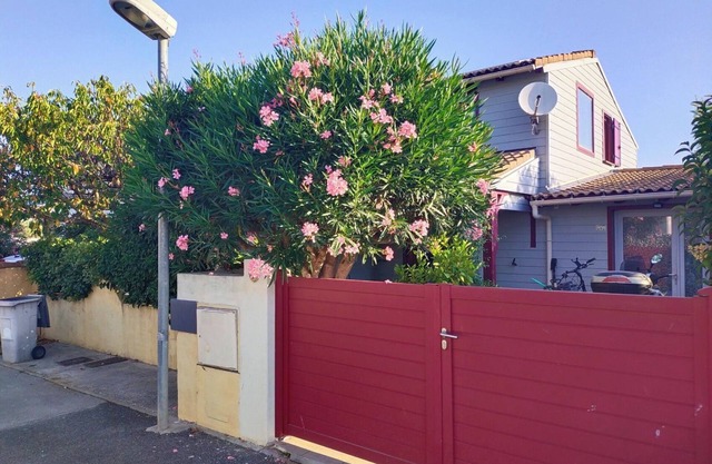 , Coquette villa 5kms from the sea, 300m from the sports course near the ponds