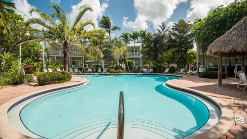 Coral Villa by AvantStay Close 2 DT Key West Shared Pool Patio