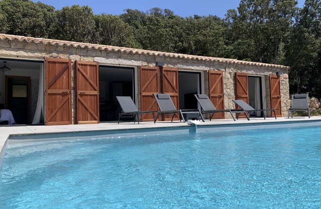 CORSICAN STONE VILLA EXTRA PRICE WITH SWIMMING POOL PEACEFUL FLOWER GARDEN