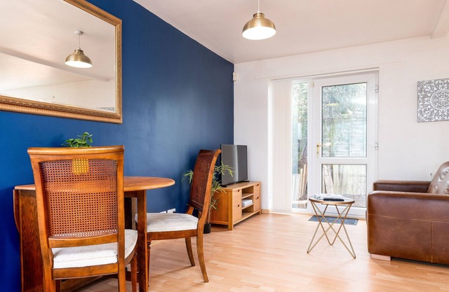 Cosy and Homely Annexe | Free Parking and Wi-Fi
