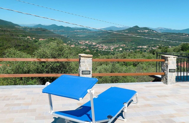 Cosy apartment for 6 guests with WIFI, A/C, TV and terrace