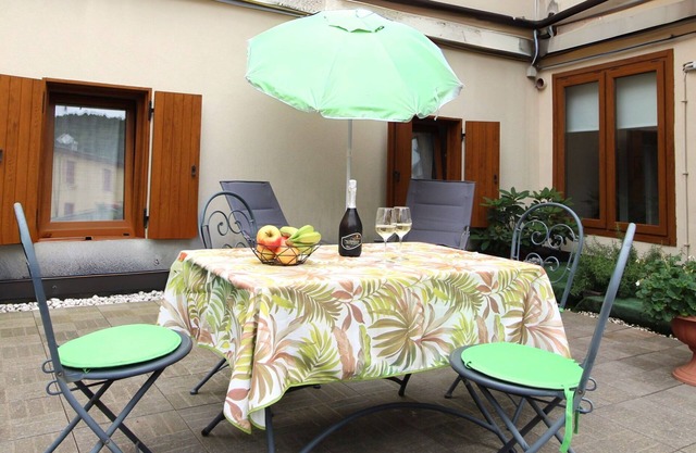 Cosy apartment for 2 people with WIFI, A/C, TV and balcony