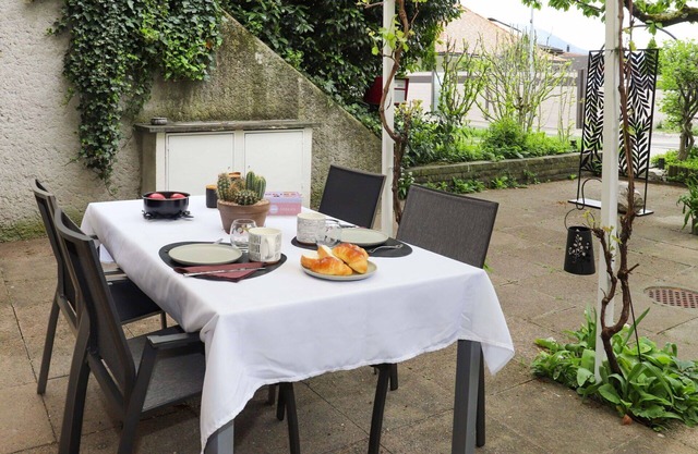 Cosy apartment for 2 people with WIFI, TV, terrace, pets allowed and panoramic view