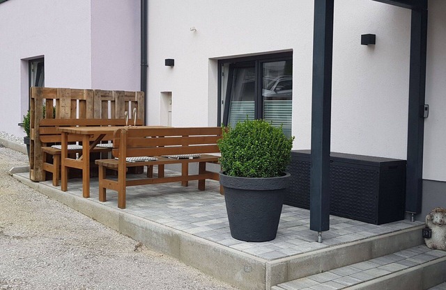Cosy apartment for 4 guests with WIFI, TV and patio