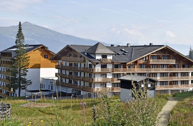 Cosy apartment for 6 guests with WIFI, pool, TV, balcony, pets allowed and panoramic view