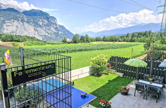 Cosy apartment for 4 people with WIFI, TV, terrace and parking