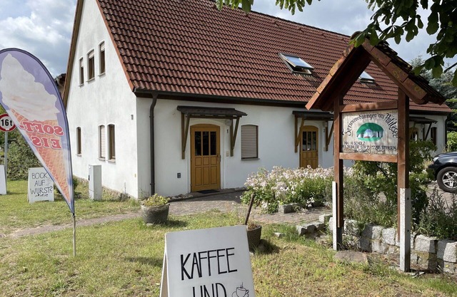 Cosy apartment for 4 guests with TV, terrace and pets allowed
