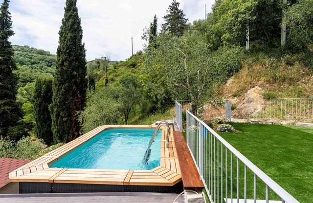 Cosy apartment for 6 guests with pool, WIFI, patio and pets allowed