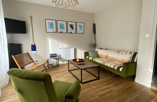 Cosy apartment in the heart of La Turballe, shops on foot