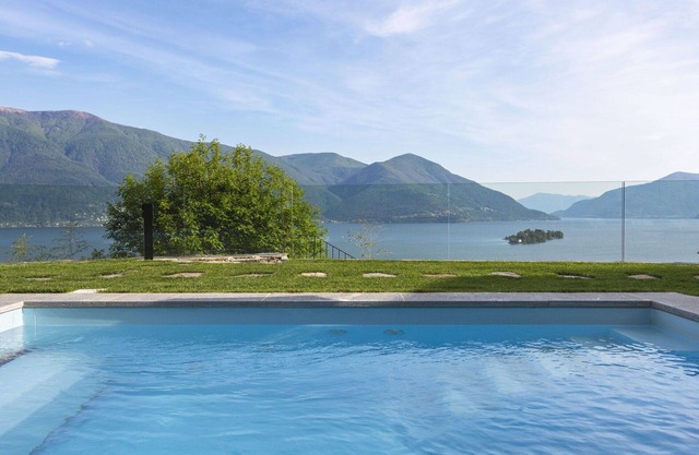 Cosy apartment in villa for 2 people with internet, A/C, pool, TV, patio and panoramic view