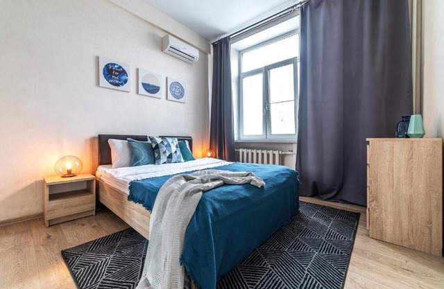 Cosy Apt With Cute Balcony near Kremlin