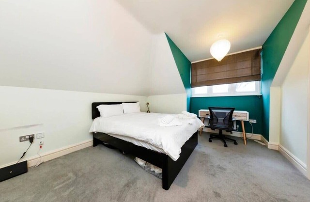 Cosy Flat Retreat in South Croydon