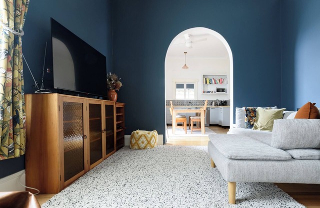 Cosy Goderich Retreat