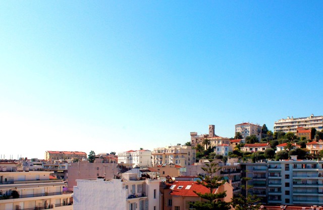 Cosy - Negresco - AC - 5 min walk to Beach
