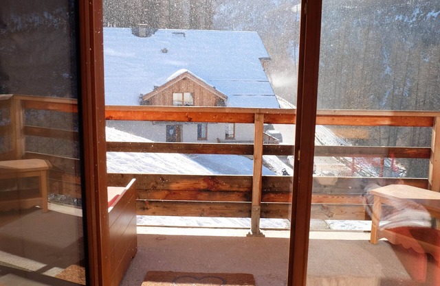 Cosy Plein Sud, Les Orres 1800 at the foot of the slopes