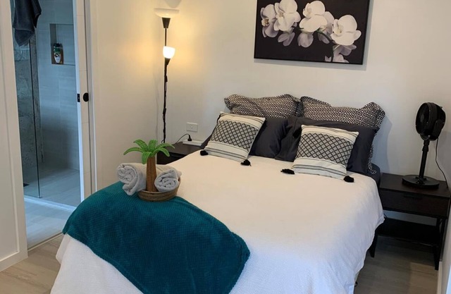 Cosy Secure Comfortable clean affordable Pet friendly in Gunghalin Town centre