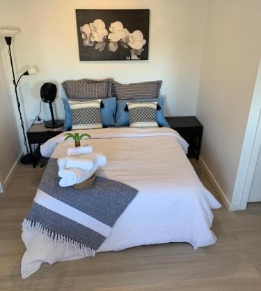 Cosy Secure comfortable for two in Canberra