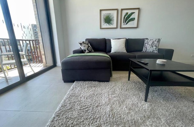 Cosy Stays 1 Bedroom Apartment Rosebery Parking & Balcony Sydney Escape