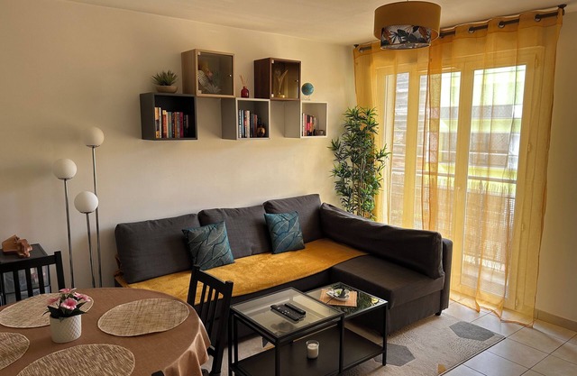 Cosy T2 apartment with parking