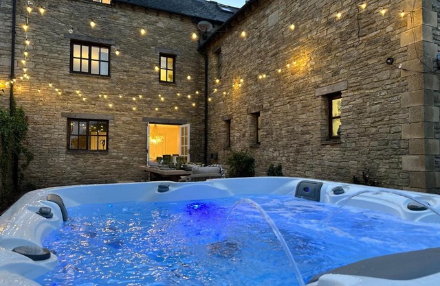 Cotswolds Retreat - Bath & Castle Combe - Hot Tub