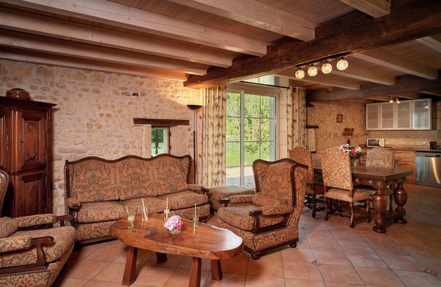 Cottage 4 stars between vineyards and woods, near the Gironde