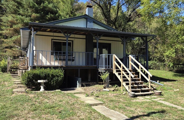 Cottage Bordering Shawnee State Forest