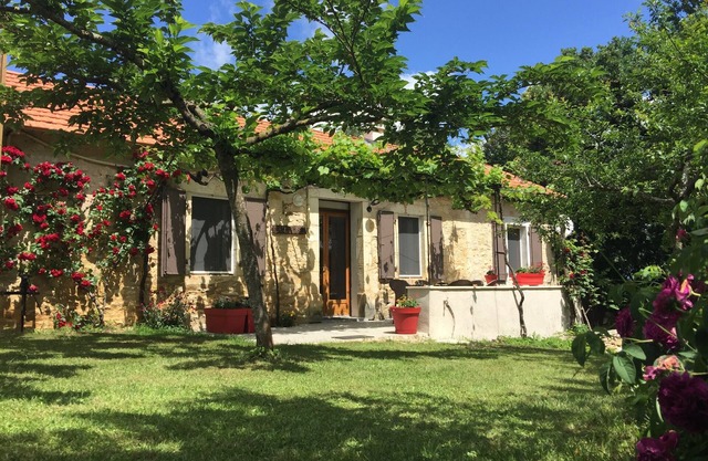 Cottage for 4 people on the heights of St Cirq Lapopie.
