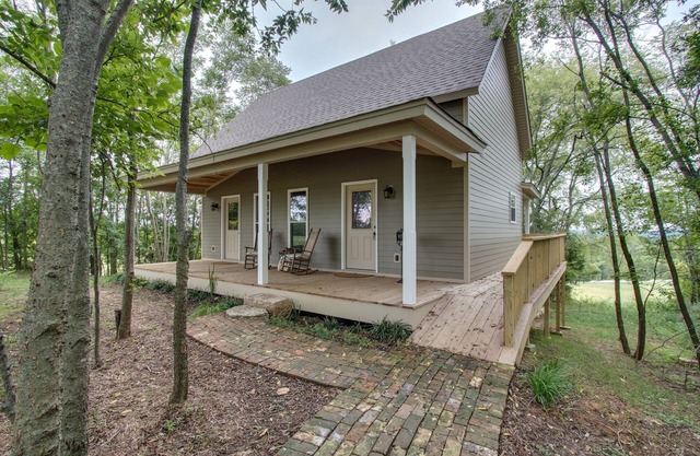 Cottage located on 200+ acre farm