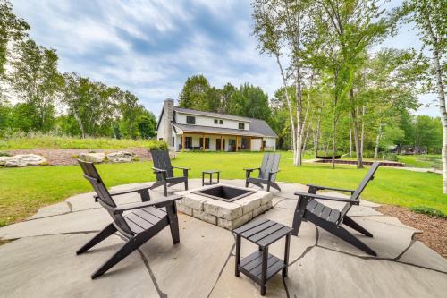 Cottage on Crooked River with Dock and Slip!