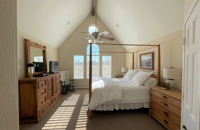 Country Cottage Getaway, Close to Wedding Venues