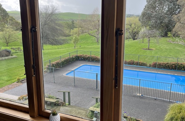 Country Farm House. 5 Bedrooms