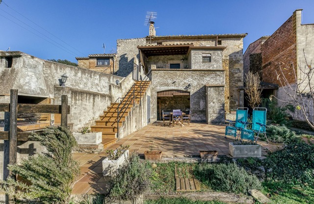 Country House Can Cirera with Mountain View & Wi-Fi