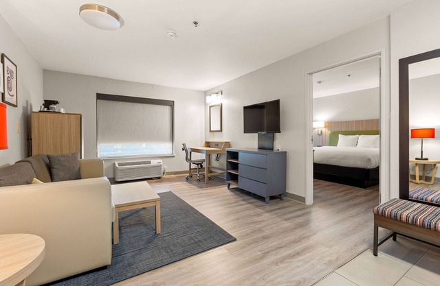 Country Inn & Suites by Radisson, Asheville - Outlet Mall