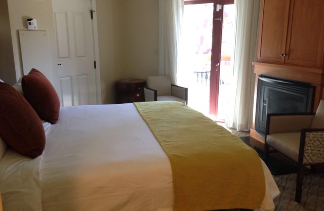 Couple's Retreat Room at The Marriott Grand Residence