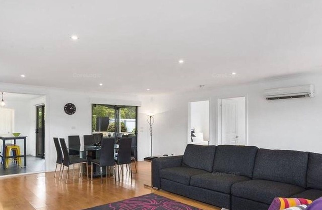 Couples Coastal Holiday Home-close to beach, shop, park & boat ramp Orford