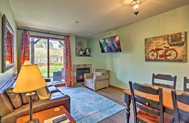 Couples Ski Condo 1 Mi to Breckenridge Golf Club